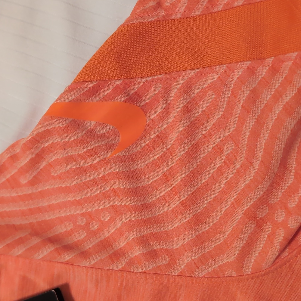NWT Nike Dri Fit Men's Shirt - Picture 14 of 14